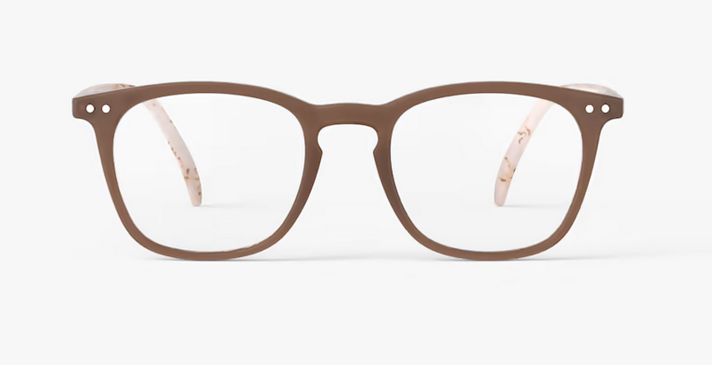 Lesebrille mit braunem rahmen