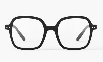 Brille mit schwarzen rahmen
